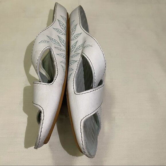 Patagonia Sky Dancer Mist Leather Slip-On Sandals - Picture 4 of 9